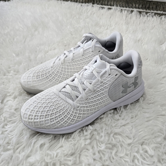 Under Armour Glyde 2 MT Women's Softball Cleats. White / Metallic Silver. Size 8 - Picture 1 of 8